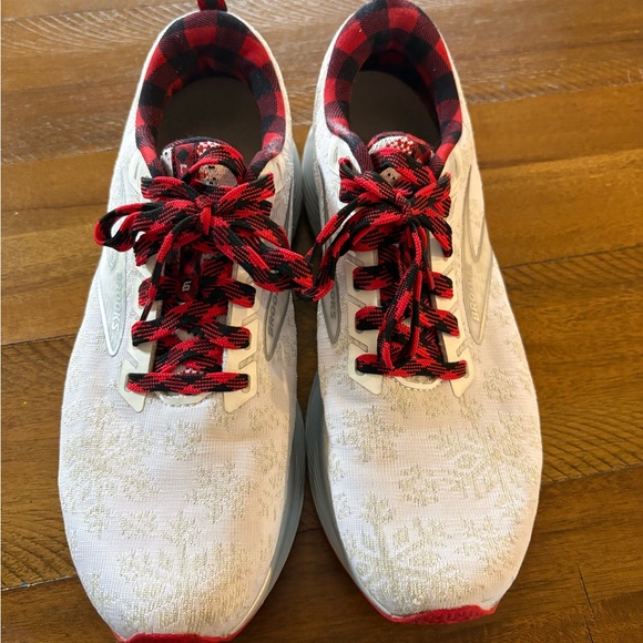 Brooks levitate Run Merry Running Shoes size 10 - Picture 2 of 6